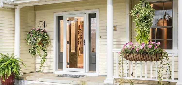 screen door installation in Garden Grove